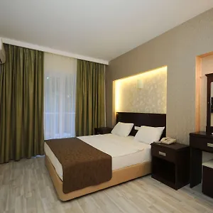 Club Palm Отель